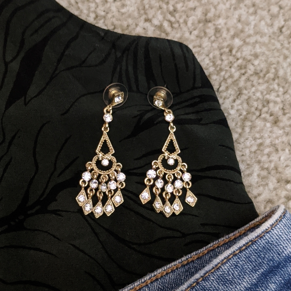Elegant Gold Crystal Chandelier Drop Earrings